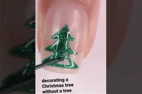 Christmas tree chrome nail art #nails #treewithoutatree #ad
