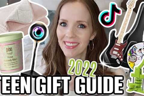 WHAT I GOT MY TEEN DAUGHTER FOR CHRISTMAS 2022 | GIFT IDEAS FOR GIRLS! | TEEN/YOUNG ADULT GIFT GUIDE