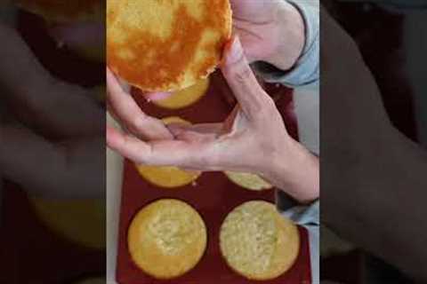 Mini Cakes using Silicone Baking Molds #SHORTS