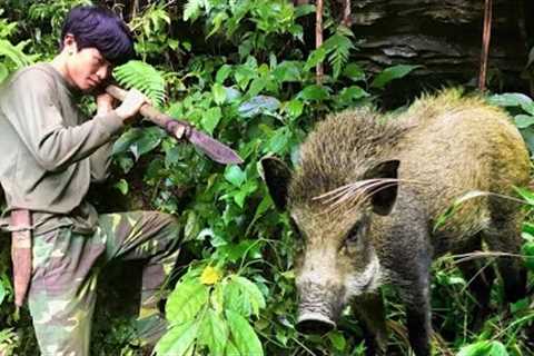 FULL VIDEO: 34 days of survival, skills, boar traps, building shelters in the rainforest