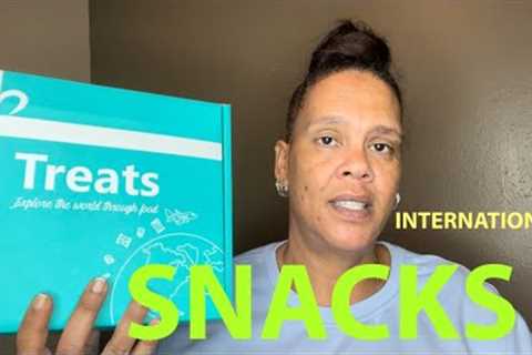 TRY TREATS INTERNATIONAL SNACKS UNBOXING/REVIEW