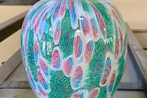 Round Egg Murrine Vase - Glass Blowing