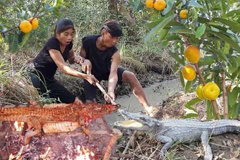Catch and Cook, Wild crocodile for dinner - Cooking crocodile for food in jungle