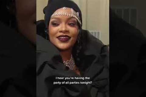 Rihanna avoiding album questions &amp; being an icon #shorts