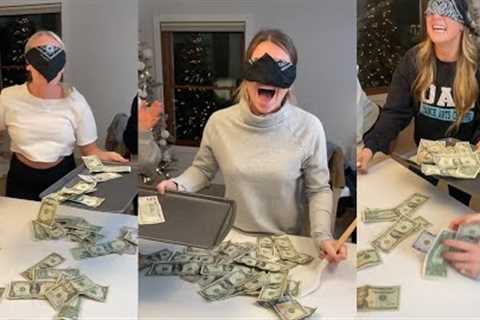 Greatest family Christmas game!  the Christmas Money game! #christmas #christmastree #gaming