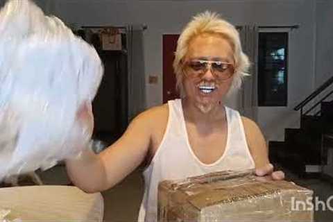 FUNKO POP ONE POP. MIKEE TOYS GIFT UNBOXING.