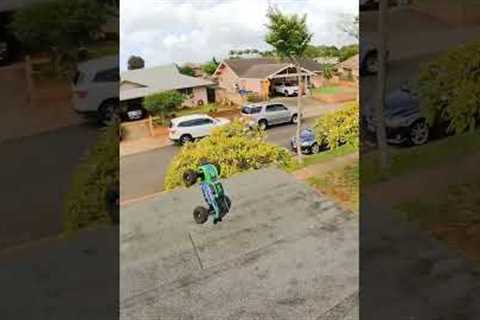 A Creative RC Car Track || ViralHog