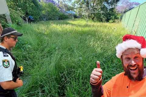 SANTA Almost Got ARRESTED For Mowing A CRAZY OVERGROWN Lawn