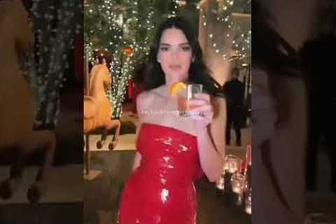Kendall Jenner | They all look so amazing!#shorts #viral #kyliejenner#christmas