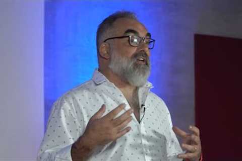 Youtube, un lugar para compartir tu pasión | Sergio Manes | TEDxUBP