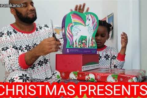 Unboxing Christmas presents from Santa | What my daughter received| Kids gifts |Team Kanu