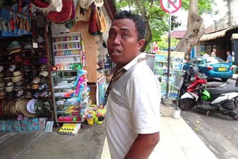 Talking With Locals in BALI &amp; Eating Indonesian Food