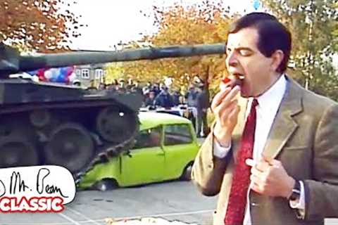 Mr Bean's CAR DISASTER! | Mr Bean Funny Clips | Classic Mr Bean