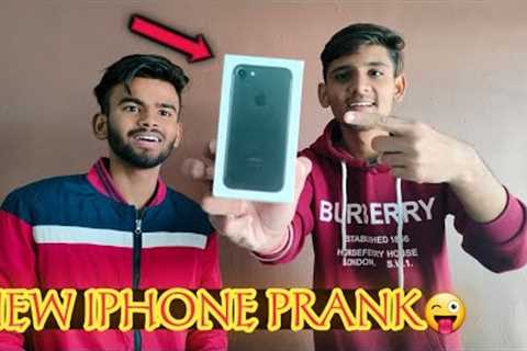 Iphone Prank On Mohit's Birthday😜|B'day Gift Ke Naam Pr Prank Ho Gya😂