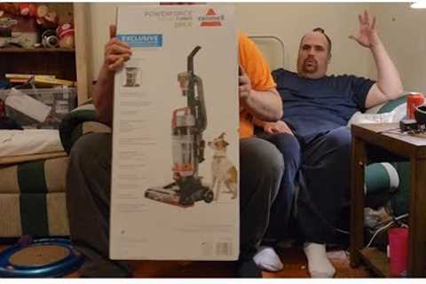 Bissell PowerForce Helix Turbo Pet Vacuum Unboxing Video And Demonstration And Review