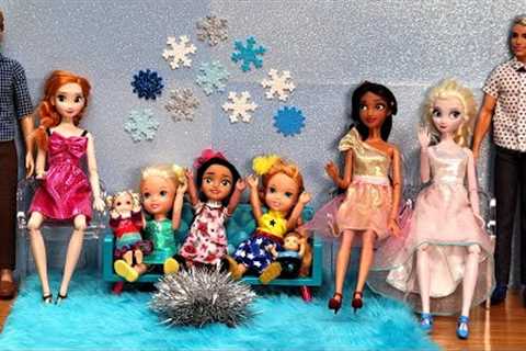 2023 Happy New Year! Elsa &amp; Anna toddlers - Barbie - gifts - games - countdown