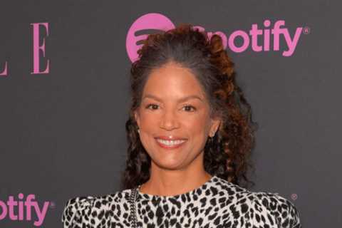 Supermodel Veronica Webb’s Hair Loss Treatment Regimen Is Surprisingly Accessible