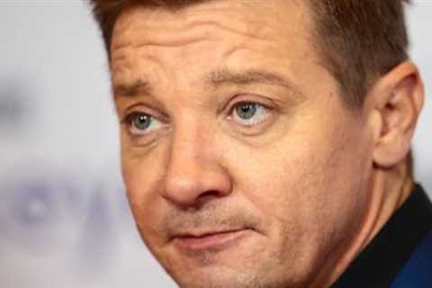 Jeremy Renner posts graphic first glimpse of his recovery
