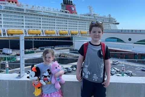 Disney Fantasy Day 1 - Embarkation, Room Changes, Dinner at Enchanted Garden, and The Pumpkin Tree!!