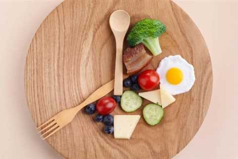 Why You Should Be Intermittent Fasting Before And During Menopause (And When You Shouldn’t)
