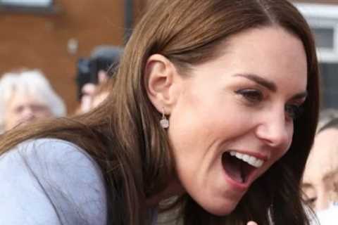 The Royal Family’s Birthday Wish To Kate Middleton Is A Photo Of Her Doing What She Does Best:..
