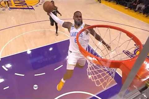 LeBron James doing his signature dunk in his 20th year season 😱😱 | The King
