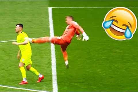 Funny Soccer Football Vines 2019 ● Goals l Skills l Fails #78