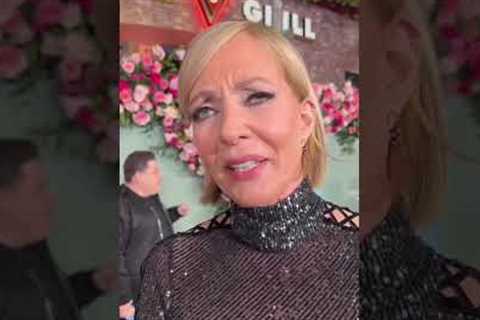Kristen Bell did WHAT?! | The People We Hate at the Wedding