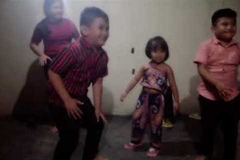 Party Games New Year Celebration Hello 2023 happy ang lahat@lorn Marasigan