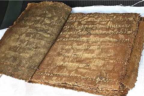 Scientists Just Announced This Lost Gold Bible Was Found And Revealed The Truth About Jesus