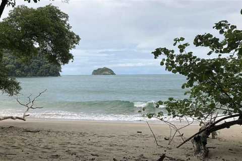 48 Hours in Manual Antonio: Places and Things to Do