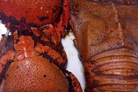 Lobster and Curacha in Garlic Butter #kusinanilola #viral #trending