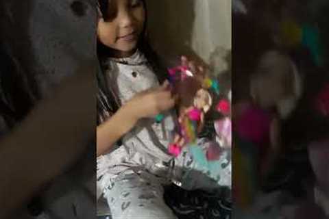 Vlog 50 - UNBOXING GIFT FROM SANTA!