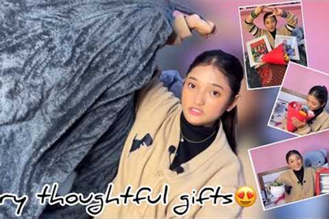 VERY THOUGHTFUL GIFTS ~ Unboxing Birthday Gifts || it’s me Muskan ||