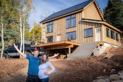 1 YEAR TIMELAPSE - COUPLE BUILDS AMAZING CABIN IN THE MOUNTAINS