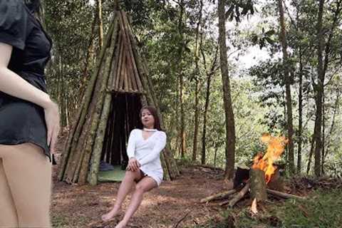 How to Make a Simple Survival Shelter - Survival skills in the forest.