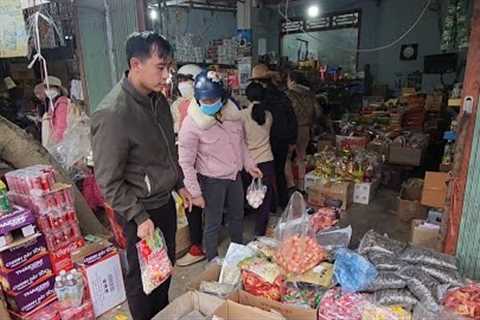Jhony goes shopping for Tet for his family, Building a life (Ep 251)