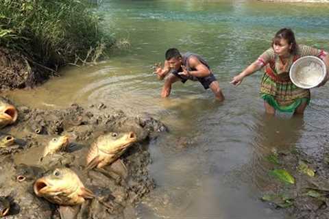 Full Video Survival Skills Living Wild In The Forest, Primitive Life, Catch Fish for Survival