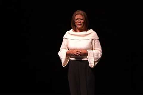 ¿Cómo empoderarnos con el miedo? | Ana Rosario Contreras | TEDxAltamiraWomen