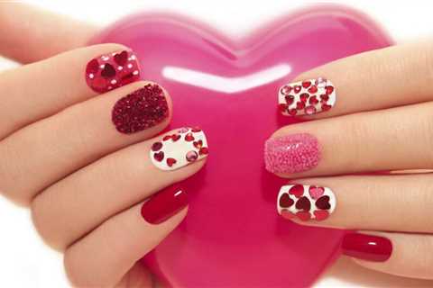 You can show off your romantic nails with 40 Valentine's Day manicures