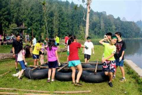 Why Raft Building is a Great Team Building Activity