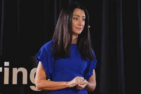 The Simple Secret of Being Happier | Tia Graham | TEDxManitouSprings
