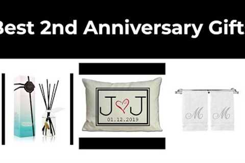 10 Best 2nd Anniversary Gifts in 2021
