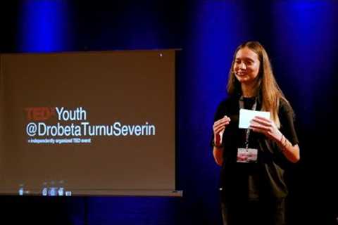 Alegerea unui ,,drum de viitor’’ | Denisa Corâci | TEDxYouth@DrobetaTurnuSeverin