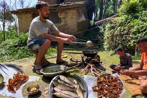 Catching fish and cooking in Traditional way | Nepali Kitchen | Rural life in Nepal | Village Nepal