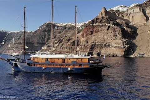 A small ship cruise to Poros, Spetses, Nafplio, Santorini and Paros