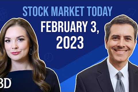 Nasdaq Pulls Back, Up Strongly For Week; Regeneron, Microsoft, Autoliv In Focus | Stock Market Today