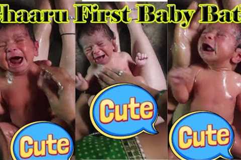 Chaaru First Baby Bath😘😘 | chaaru deshmukh first bath | Baby Bath Tips