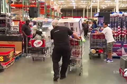 Live Casino and Hotel rewards employees with Costco shopping spree