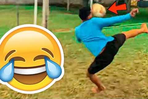BEST FOOTBALL VINES 2023 - FAILS, SKILLS &amp; GOALS #26